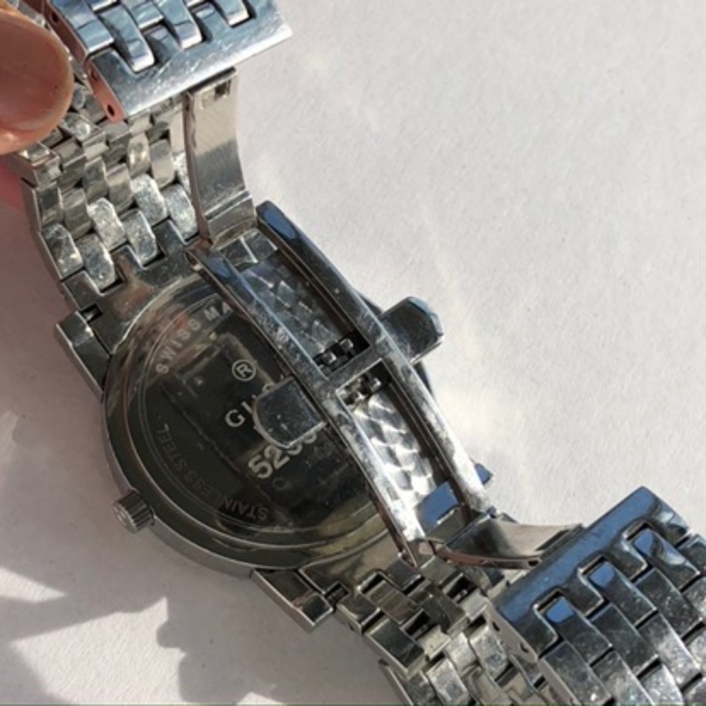 Gucci Men's Watch - Picture 7 of 8